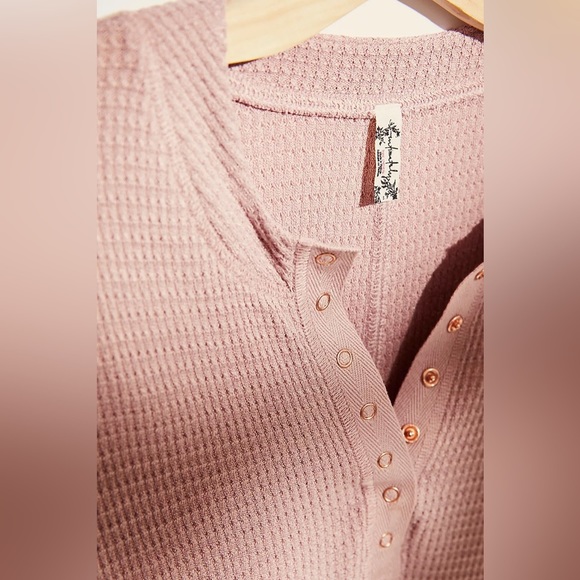 Free People Intimately One Of The Girls Henley Waffle Top Long Sleeve Mauve - Picture 6 of 7